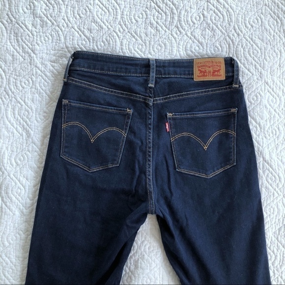 Levi's 721 High Rise Skinny Raw Hem Jeans - Picture 8 of 10
